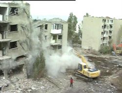İmar İskan Evleri tarih oldu